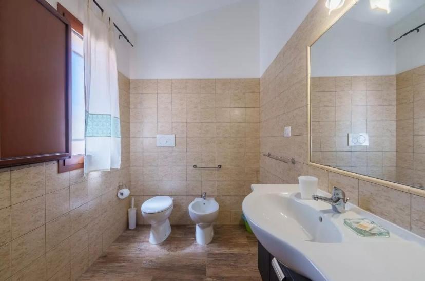 Agriturismo Gli Olivastri Appartamento Raggio Di Sole , Con Piscina E Vista Mare ,Climatizzatore,Wifi Aglientu Esterno foto